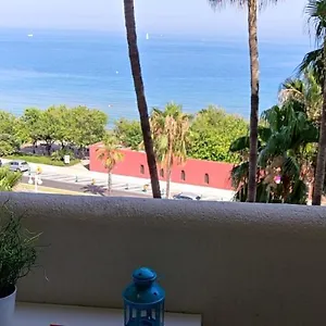 https://benalbeach-estudio-vistas-al-mar-primera-linea.es-andalucia.com